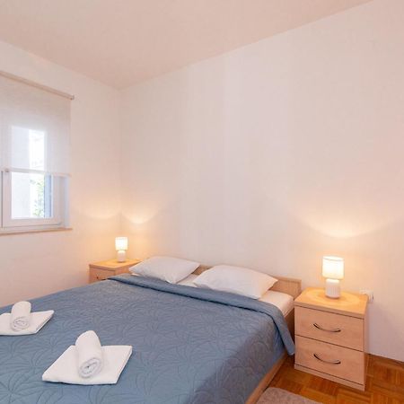 Apartment Laura Punat Luaran gambar